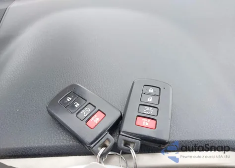 2015 Toyota Rav4 Limited from USA, damaged, VIN 2T3YFREV0FW181812